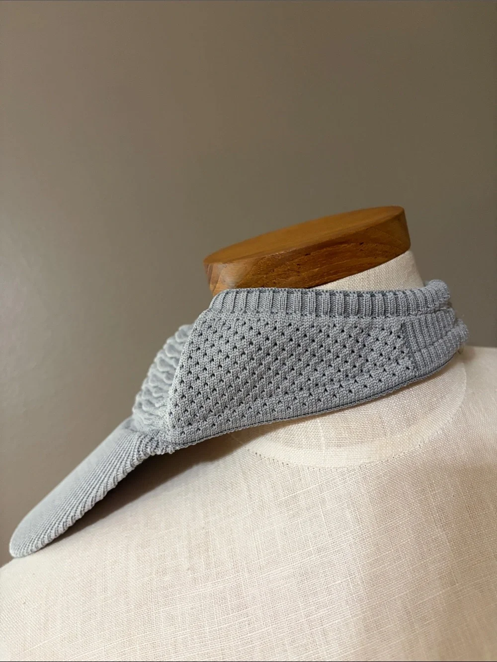 2 stretchy Knit Visors tan/Camel and light gray